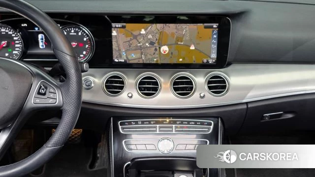 Mercedes-Benz E-Class W213 2018 Белый из Кореи, фото 4