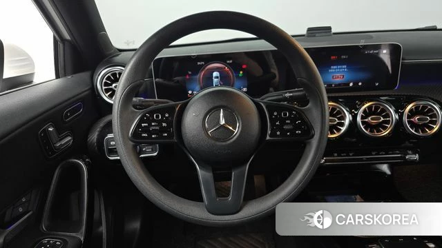 Mercedes-Benz A-Class W177 2020 Белый из Кореи, фото 4