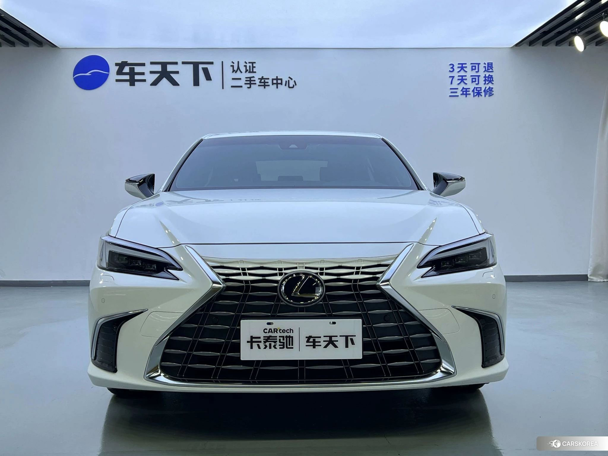 Lexus ES 2024 Белый из Китая, фото 4