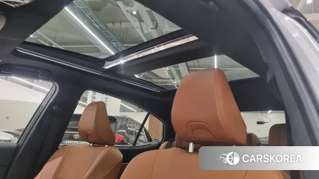 Toyota Camry (XV80) 2025 Белый из Кореи, фото 4