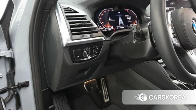 BMW X4 (G02) 2025 Серебристо-серый из Кореи, фото 4