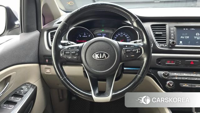 Kia The New Carnival 2018 Серебряный из Кореи, фото 4