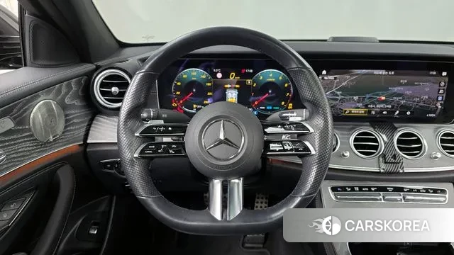 Mercedes-Benz E-Class W213 2022 Серый из Кореи, фото 4