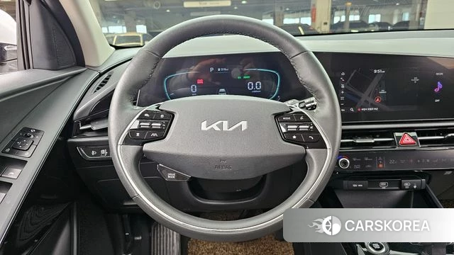 Kia Di Ol Nu Niro 2022 Белый из Кореи, фото 4