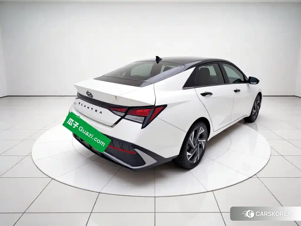 Hyundai Elantra 2024 Белый из Китая, фото 4