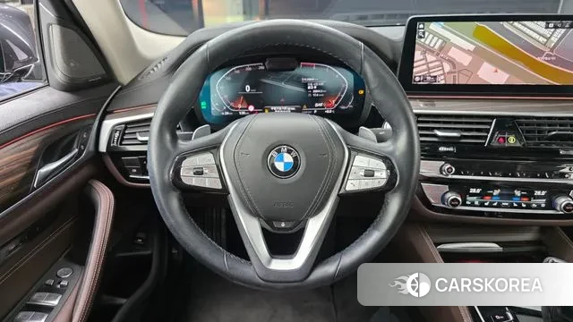 BMW 5 Series (G30) id 3529216 из Кореи 4