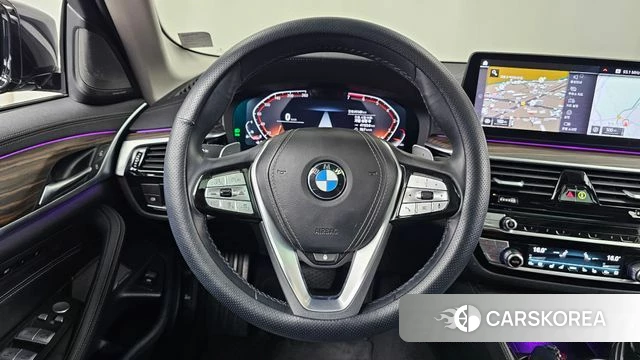 BMW 5 Series (G30) 2023 Черный из Кореи, фото 4