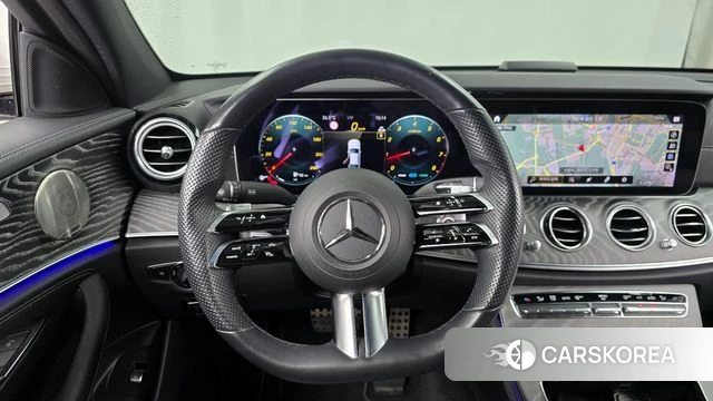 Mercedes-Benz E-Class W213 2022 Белый из Кореи, фото 4