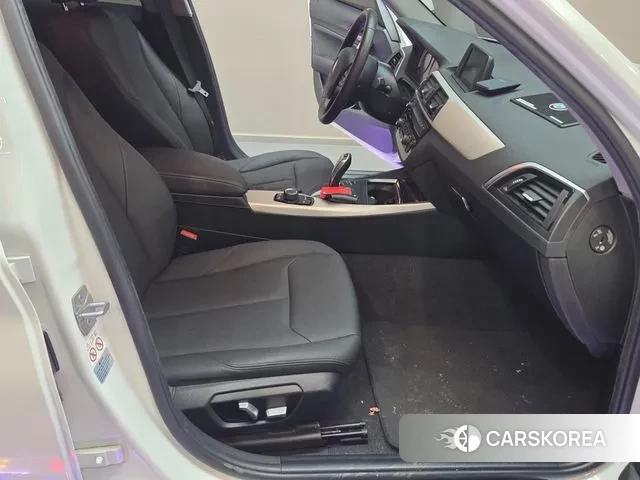 BMW 1 Series (F20) 2018 Белый из Кореи, фото 4