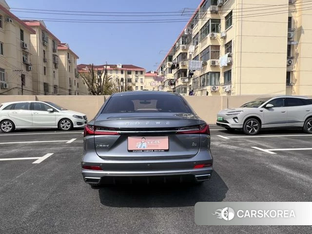 Roewe i5 2023 Серебристо-серый из Китая, фото 4