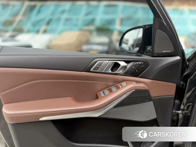 BMW X7 2019 Черный из Китая, фото 4