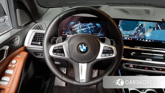 BMW X7 (G07) 2024 Черный из Кореи, фото 4