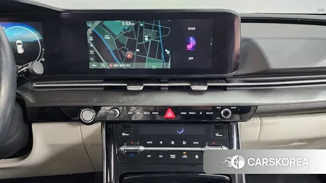 Kia Carnival 4th generation 2021 Светло-серебряный цвет из Кореи, фото 4