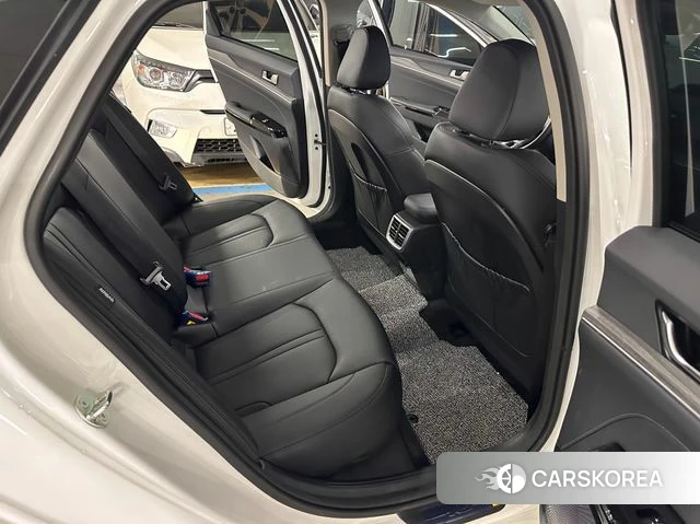Kia The New K5 3rd generation 2025 Белый из Кореи, фото 4