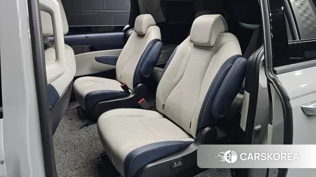 Kia The New Carnival 4th Generation 2024 Серебристо-серый из Кореи, фото 4