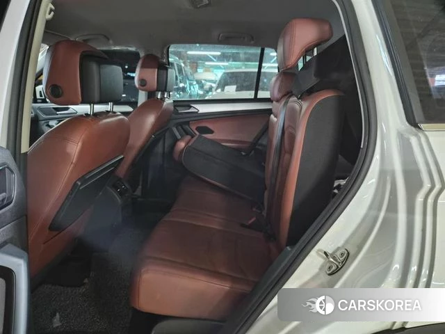 Volkswagen Tiguan second Generation 2018 Белый из Кореи, фото 4