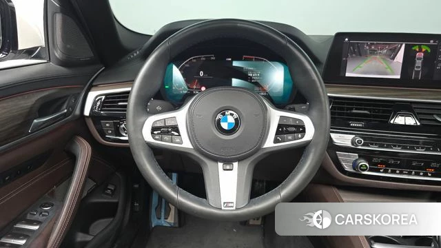BMW 5 Series (G30) 2020 Белый из Кореи, фото 4