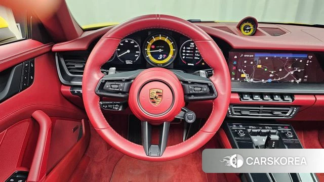 Porsche 911(992) 2022 Желтый из Кореи, фото 4