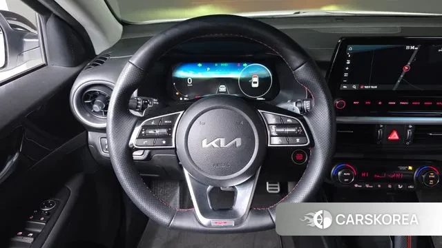 Kia The New K3 2nd generation 2021 Белый из Кореи, фото 4