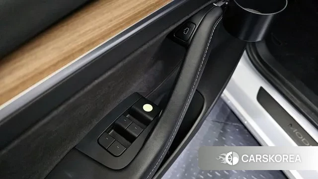 Tesla Model 3 2021 Белый из Кореи, фото 4