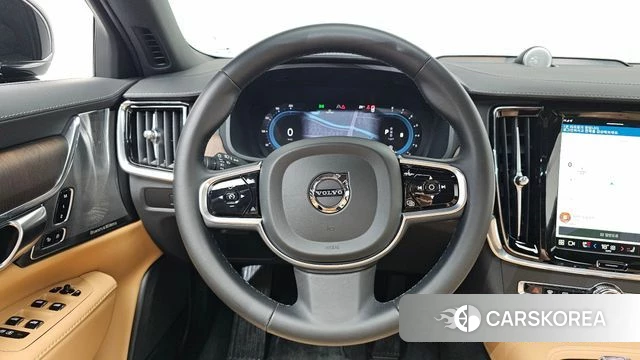 Volvo S90 2024 Черный из Кореи, фото 4