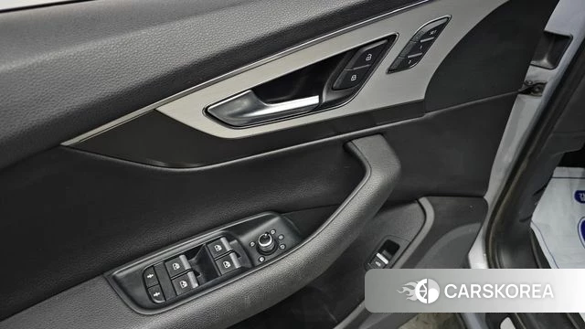 Audi Q7 (4M) 2019 Серебряный из Кореи, фото 4