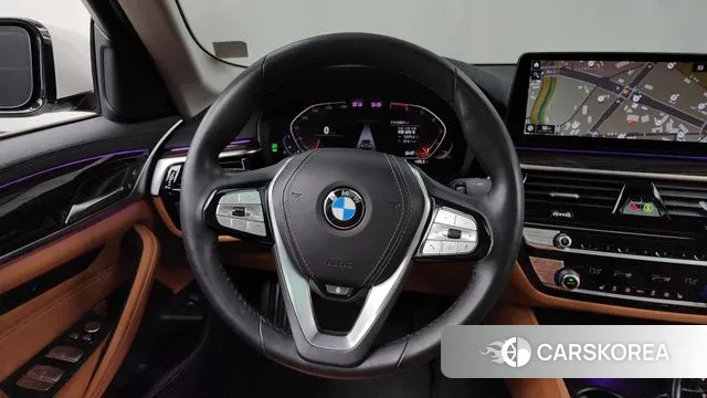 BMW 5 Series (G30) 2021 Белый из Кореи, фото 4