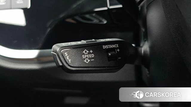 Audi Q3 (F3) 2022 Черный из Кореи, фото 4