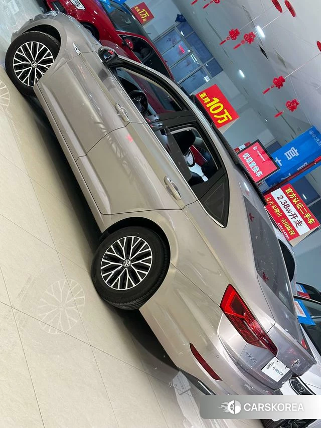 Volkswagen Sagitar 2020 Серебристо-серый из Китая, фото 4