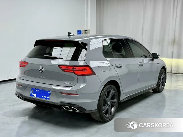 Volkswagen Golf 2023 Темно-серый из Китая, фото 4