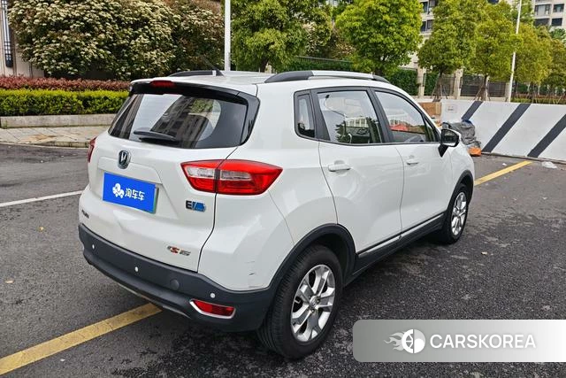 Chang'an CS15 EV 2018 Белый из Китая, фото 4