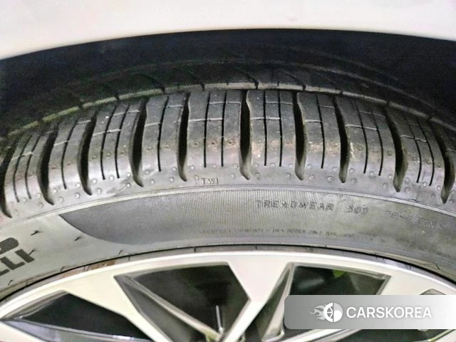 Hyundai Grandeur Hybrid (GN7) 2024 Белый из Кореи, фото 4