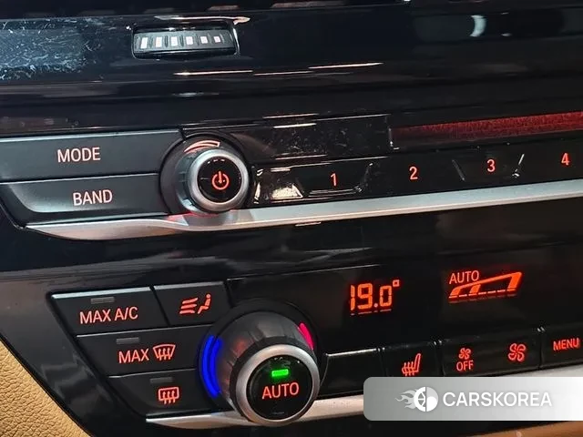 BMW 5 Series (G30) 2019 Синий из Кореи, фото 4