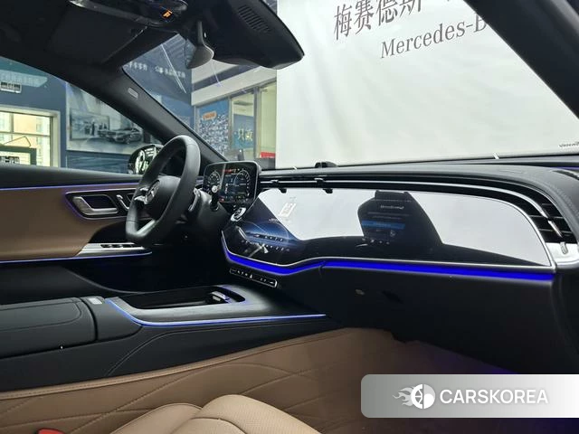 Mercedes-Benz E-class PHEV 2025 Черный из Китая, фото 4