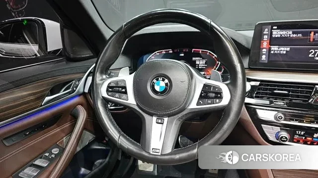 BMW 5 Series (G30) 2021 Белый из Кореи, фото 4