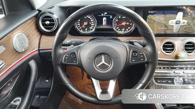 Mercedes-Benz E-Class W213 2018 Черный из Кореи, фото 4