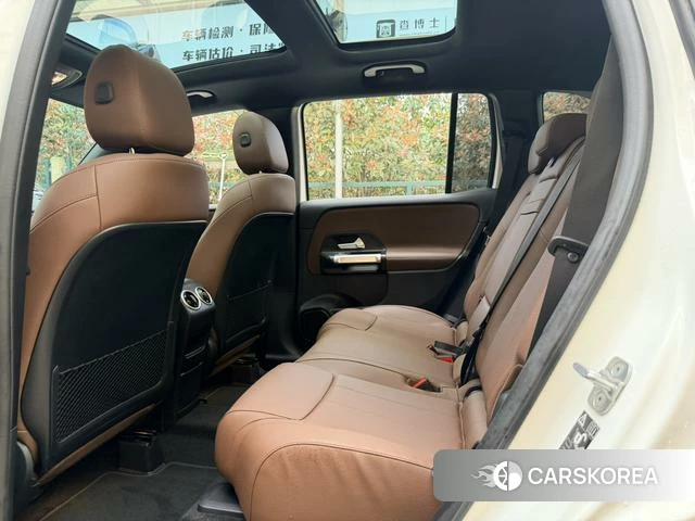 Mercedes-Benz GLB 2024 Белый из Китая, фото 4
