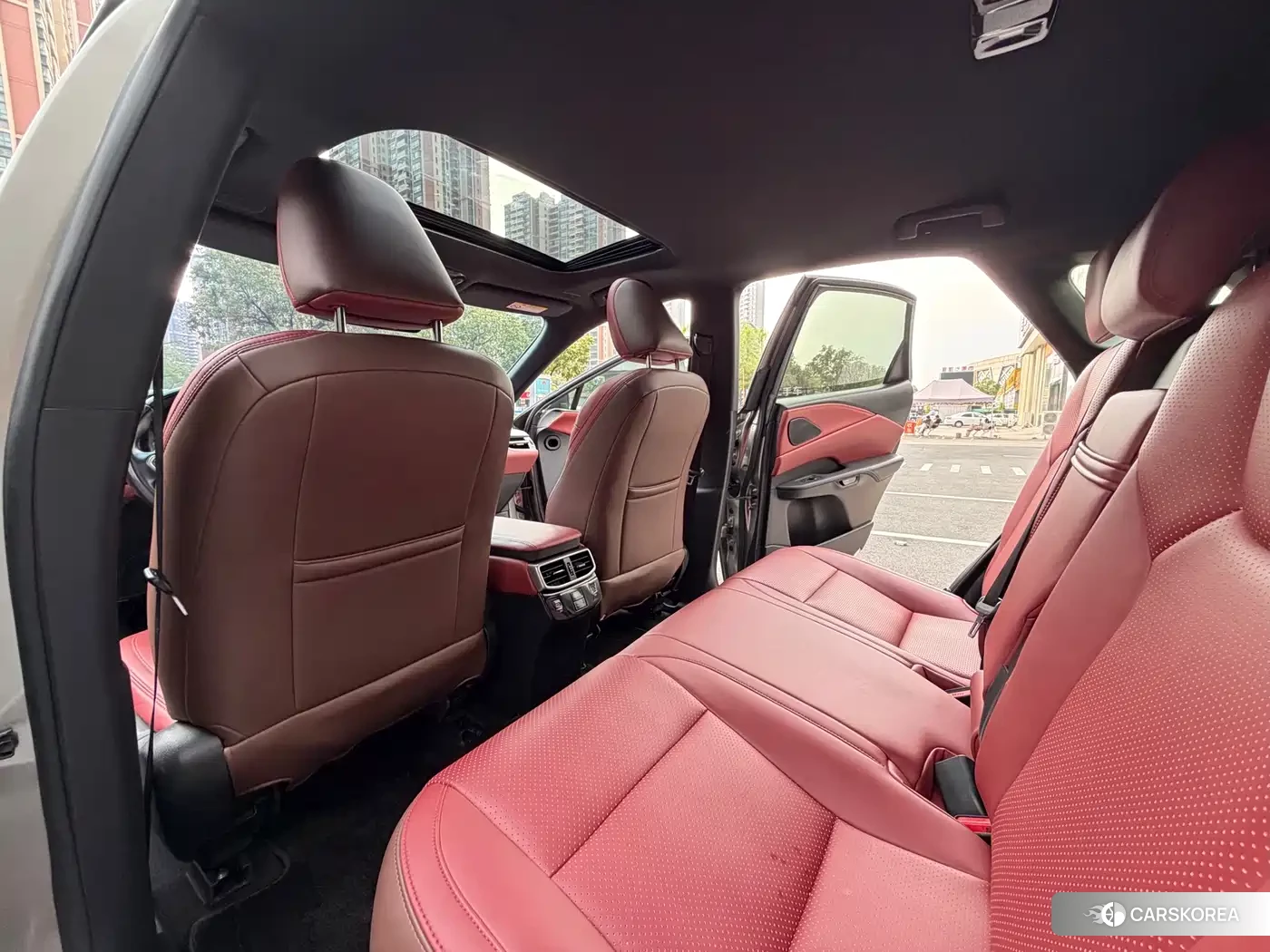 Lexus RX 2023 Silver/gray из Китая, фото 4