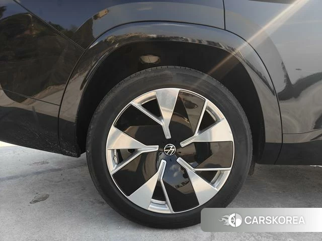 Volkswagen Tourang 2026 Черный из Китая, фото 4
