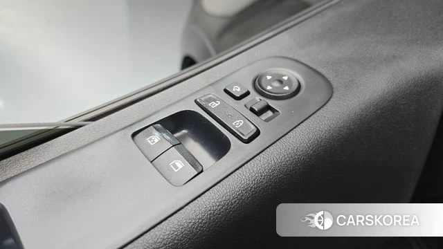 Hyundai Staria 2023 Черный из Кореи, фото 4