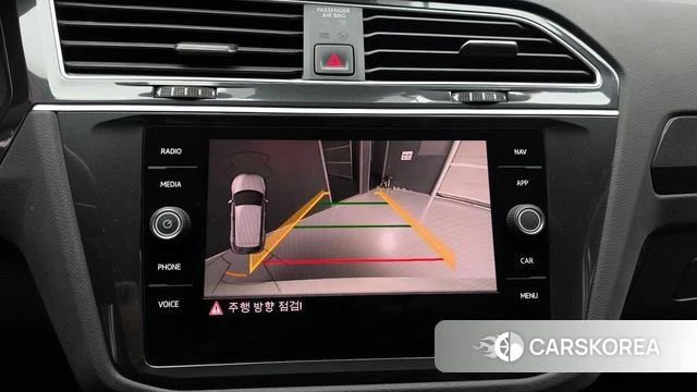 Volkswagen Tiguan second Generation 2020 Белый из Кореи, фото 4