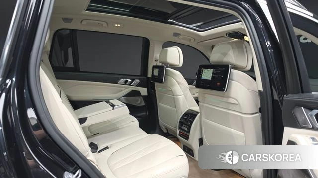BMW X7 (G07) 2022 Черный из Кореи, фото 4