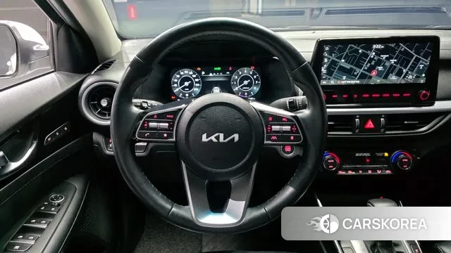 Kia The New K3 2nd generation 2022 Белый из Кореи, фото 4