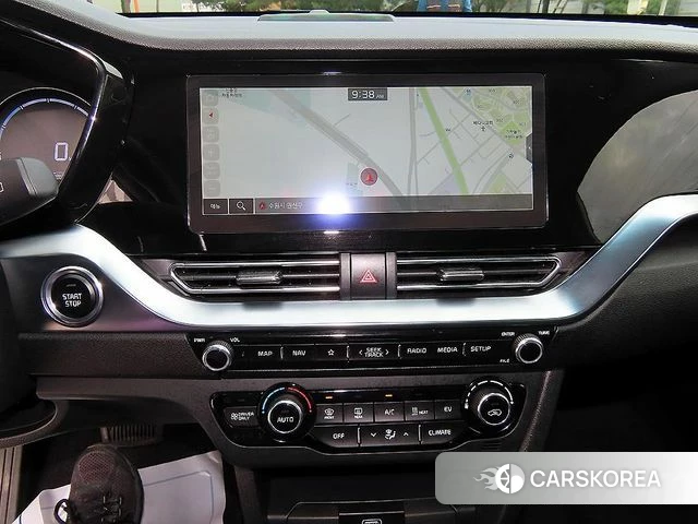 Kia Niro Plus 2023 Белый из Кореи, фото 4