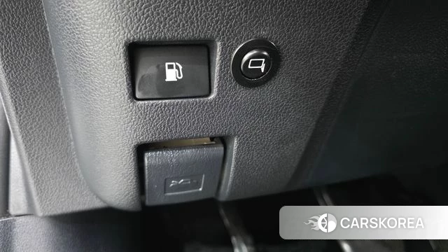 Toyota Prius 4th Generation 2021 Белый из Кореи, фото 4