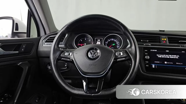 Volkswagen Tiguan second Generation 2019 Белый из Кореи, фото 4
