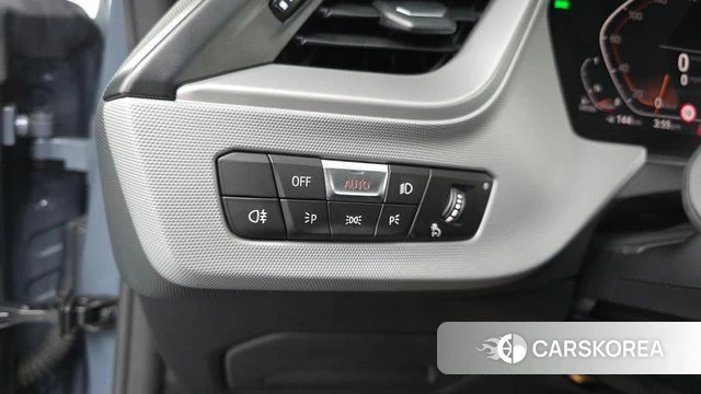 BMW 2 Series Gran Coupe (F44) 2021 Светло-серебряный цвет из Кореи, фото 4