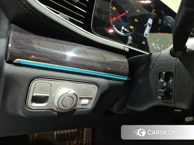 Mercedes-Benz GLE-Class W167 2023 Белый из Кореи, фото 4