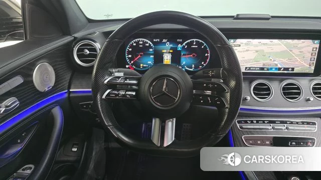 Mercedes-Benz E-Class W213 2021 Черный из Кореи, фото 4