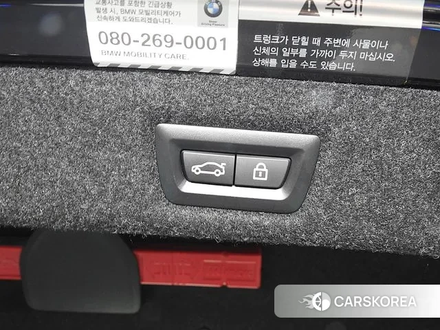 BMW 5 Series (G30) 2021 Черный из Кореи, фото 4